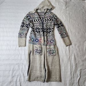 Knitted long cardigan